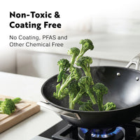 Tri-Ply Carbon Steel 
13-Inch Wok with Helper Handle