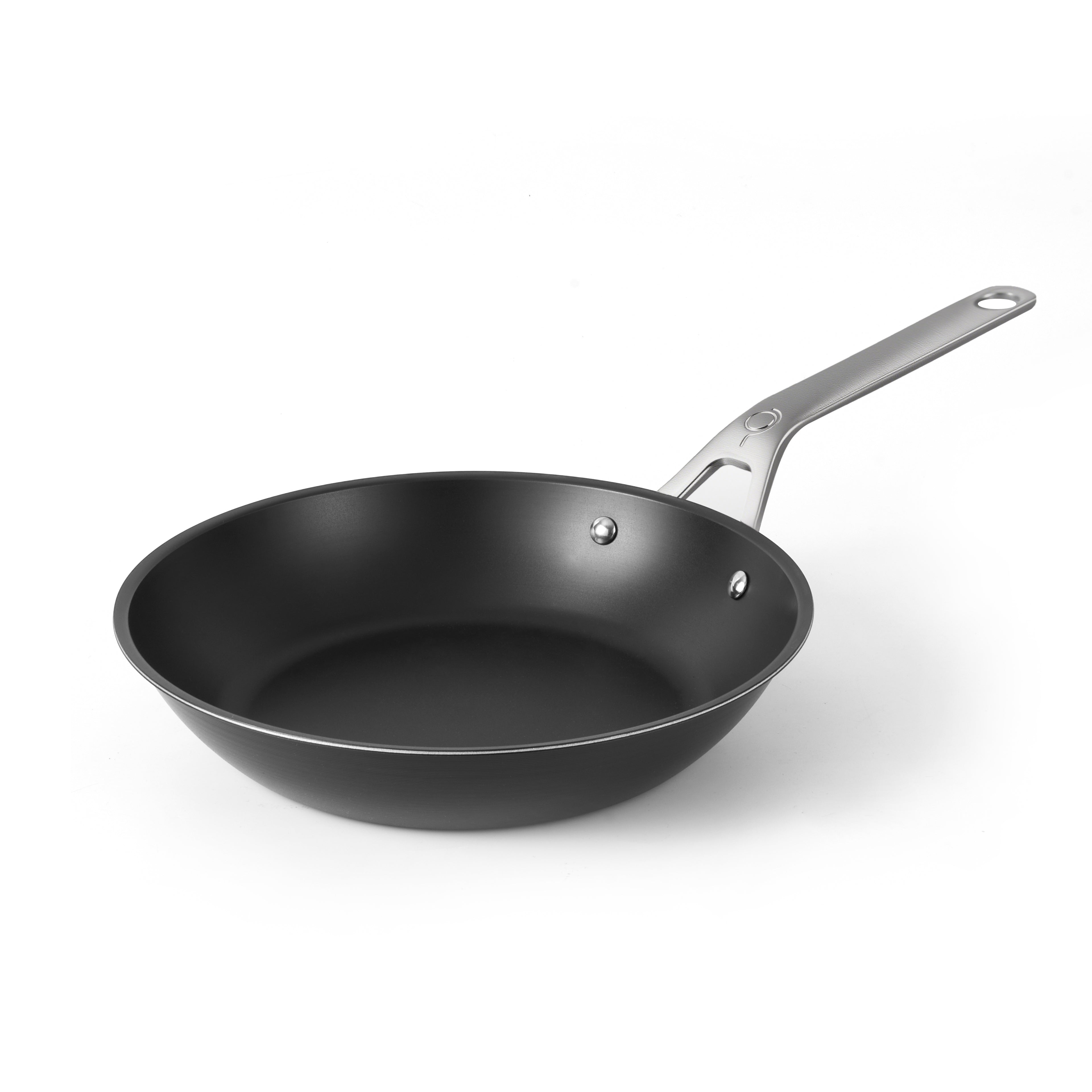 Tri-Ply Carbon Steel 9.5-Inch Frying Pan